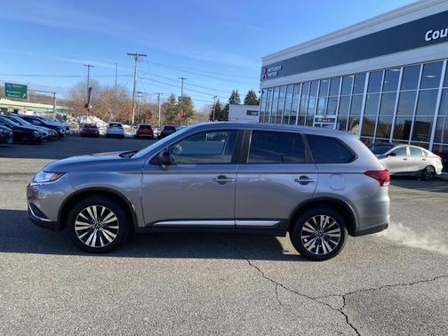 2019 Mitsubishi Outlander ES