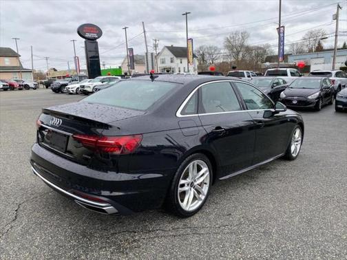 2023 Audi A4 45 S line Premium Plus