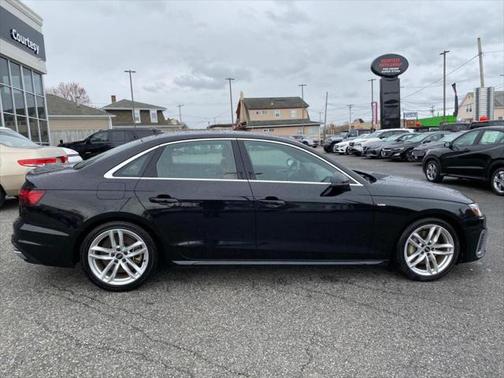 2023 Audi A4 45 S line Premium Plus