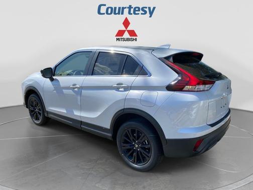 White Diamond 2026 Mitsubishi Eclipse Cross LE