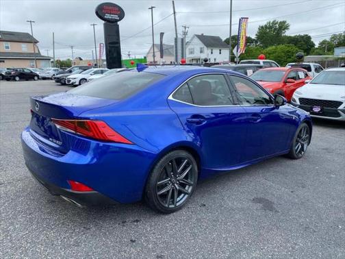 2018 Lexus IS 300 Base