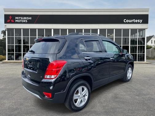 Black 2019 Chevrolet Trax LT