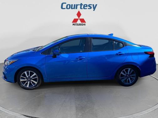 Electric Blue Metallic 2020 Nissan Versa 1.6 SV