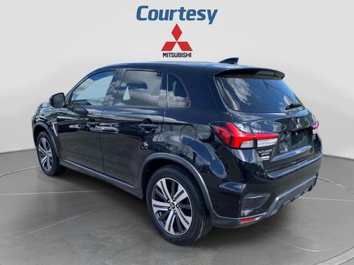 Labrador Black Metallic 2020 Mitsubishi Outlander Sport SE