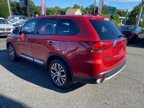 2017 Mitsubishi Outlander SE