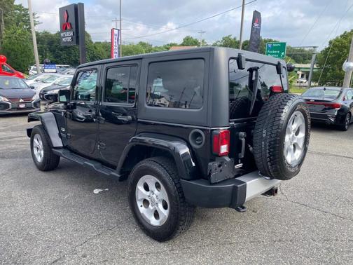 2014 Jeep Wrangler Unlimited Sahara