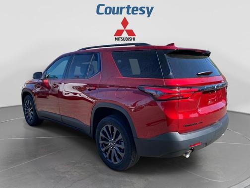 Radiant Red Tintcoat 2023 Chevrolet Traverse RS