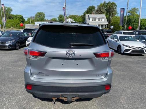 2015 Toyota Highlander LE