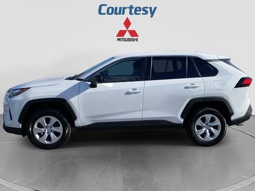 Ice Cap 2024 Toyota RAV4 LE