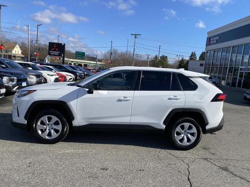 Ice Cap 2024 Toyota RAV4 LE