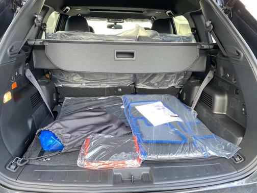 2025 Mitsubishi Outlander PHEV SEL