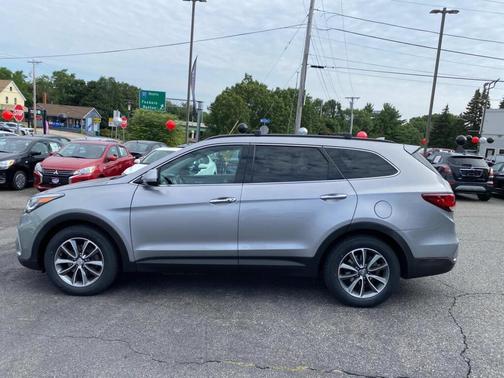 2018 Hyundai SANTA FE SE