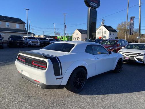 2016 Dodge Challenger R/T Scat Pack