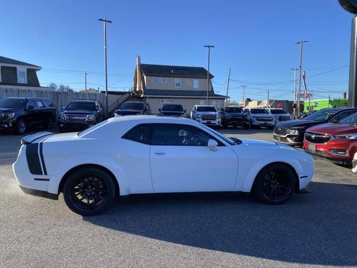 2016 Dodge Challenger R/T Scat Pack