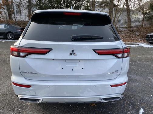 2025 Mitsubishi Outlander PHEV SE S-AWC