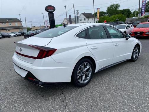 2022 Hyundai SONATA SEL