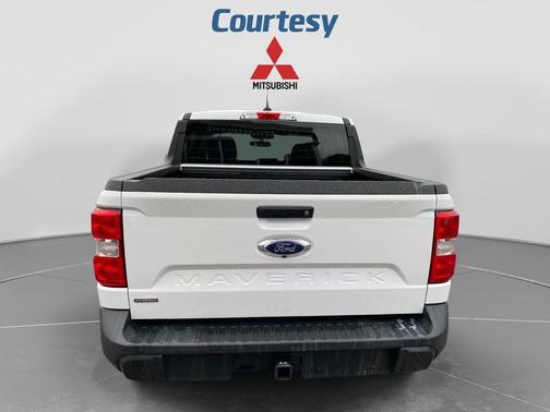 Oxford White 2024 Ford Maverick XLT
