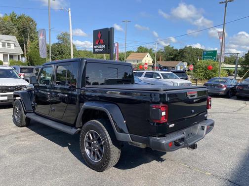 2020 Jeep Gladiator Overland