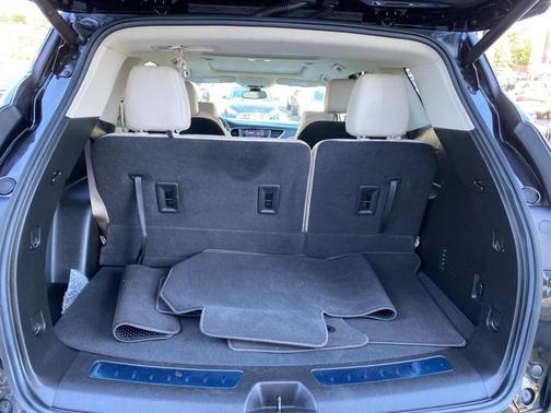 2022 Buick Enclave AWD Essence