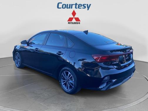 Aurora Black 2023 Kia Forte LXS