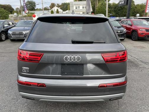 2019 Audi Q7 45 Premium Plus