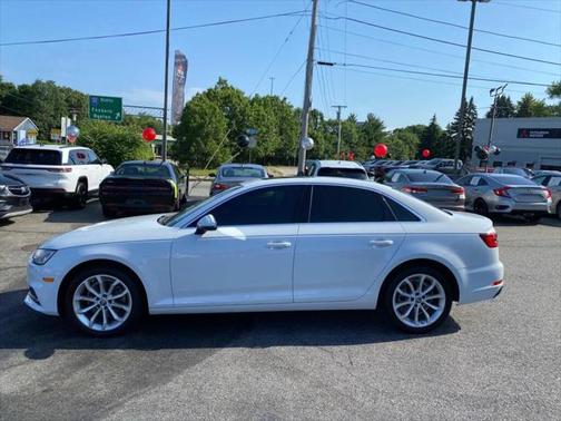 2019 Audi A4 40 Premium