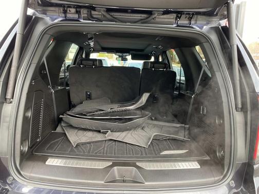 2023 Chevrolet Tahoe 4WD RST