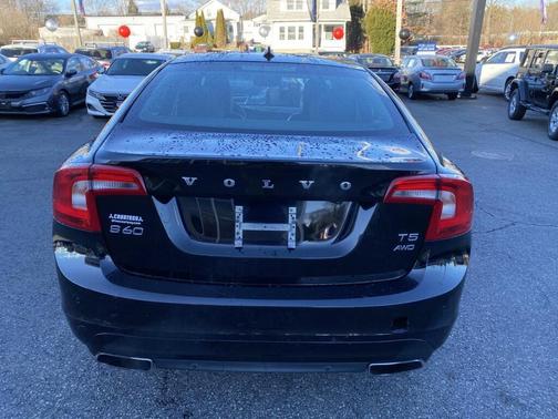 2015 Volvo S60 T5 Platinum