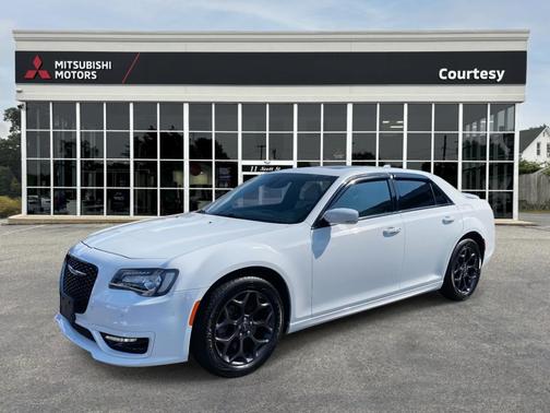 2019 Chrysler 300 S