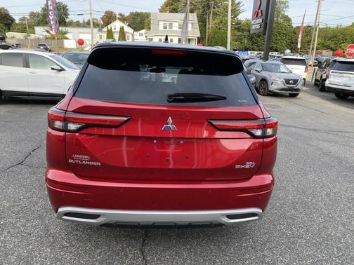 2023 Mitsubishi Outlander PHEV SEL