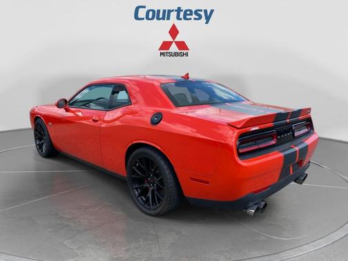 Go Mango 2016 Dodge Challenger SRT 392
