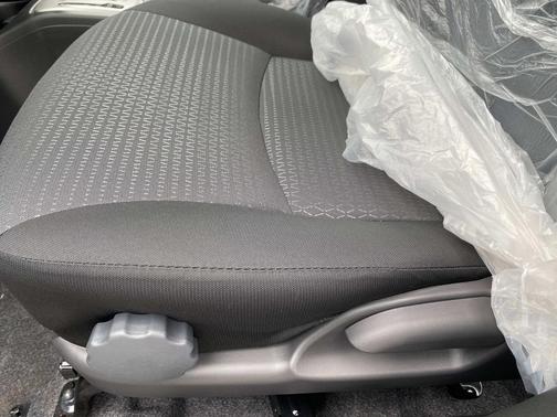 White Diamond 2024 Mitsubishi Mirage G4 ES