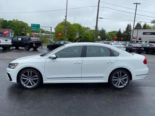 2016 Volkswagen Passat 1.8T R-Line