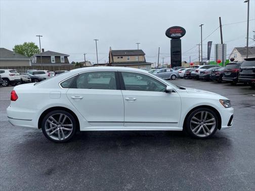 2016 Volkswagen Passat 1.8T R-Line