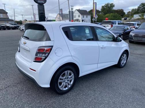 2020 Chevrolet Sonic FWD Hatchback 1FL 5-Door