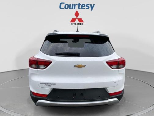 Summit White 2023 Chevrolet Trailblazer LT