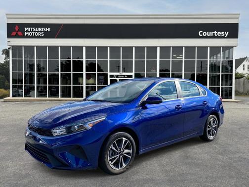 Deep Sea Blue 2024 Kia Forte LXS