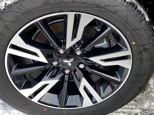 2026 Mitsubishi Eclipse Cross SE