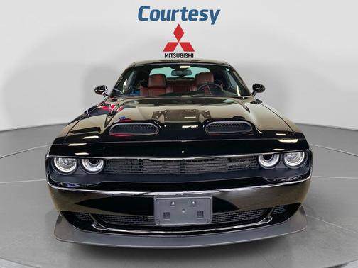 Pitch Black Clearcoat 2023 Dodge Challenger SRT Hellcat
