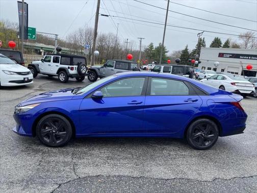 2021 Hyundai ELANTRA SEL