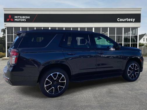 2022 Chevrolet Tahoe 4WD RST