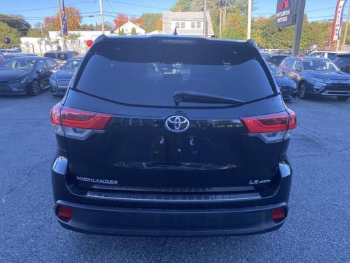 2018 Toyota Highlander LE