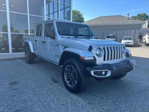 2023 Jeep Gladiator Overland