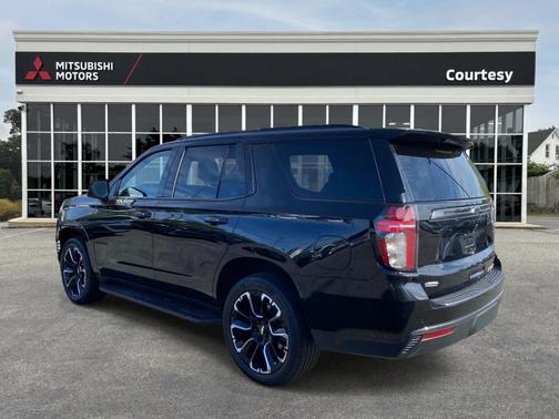 2022 Chevrolet Tahoe 4WD RST