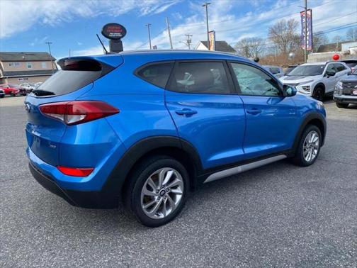 2017 Hyundai TUCSON SE