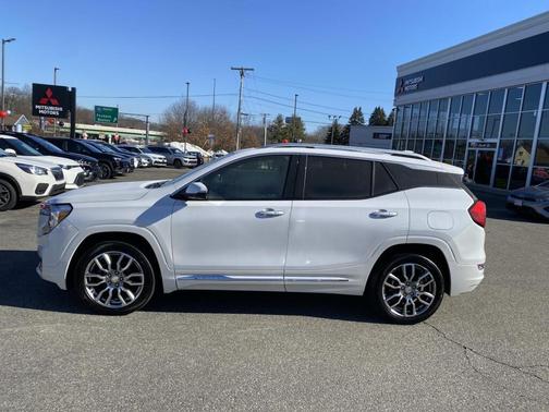 2022 GMC Terrain Denali