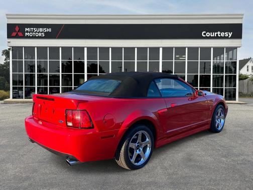 2004 Ford Mustang SVT Cobra