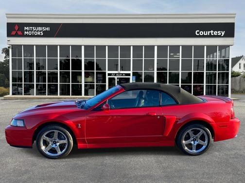 2004 Ford Mustang SVT Cobra