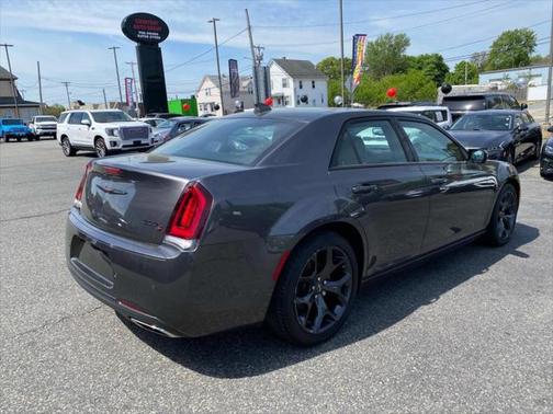 2023 Chrysler 300 S