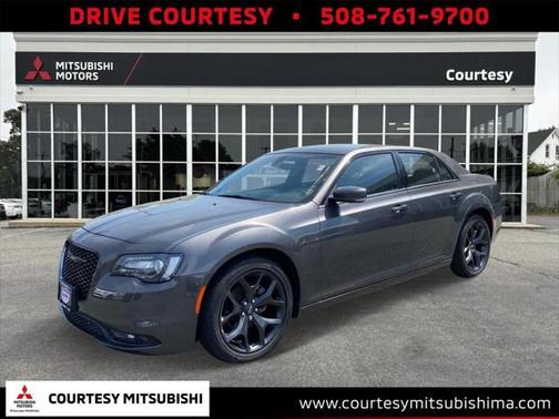 2023 Chrysler 300 S
